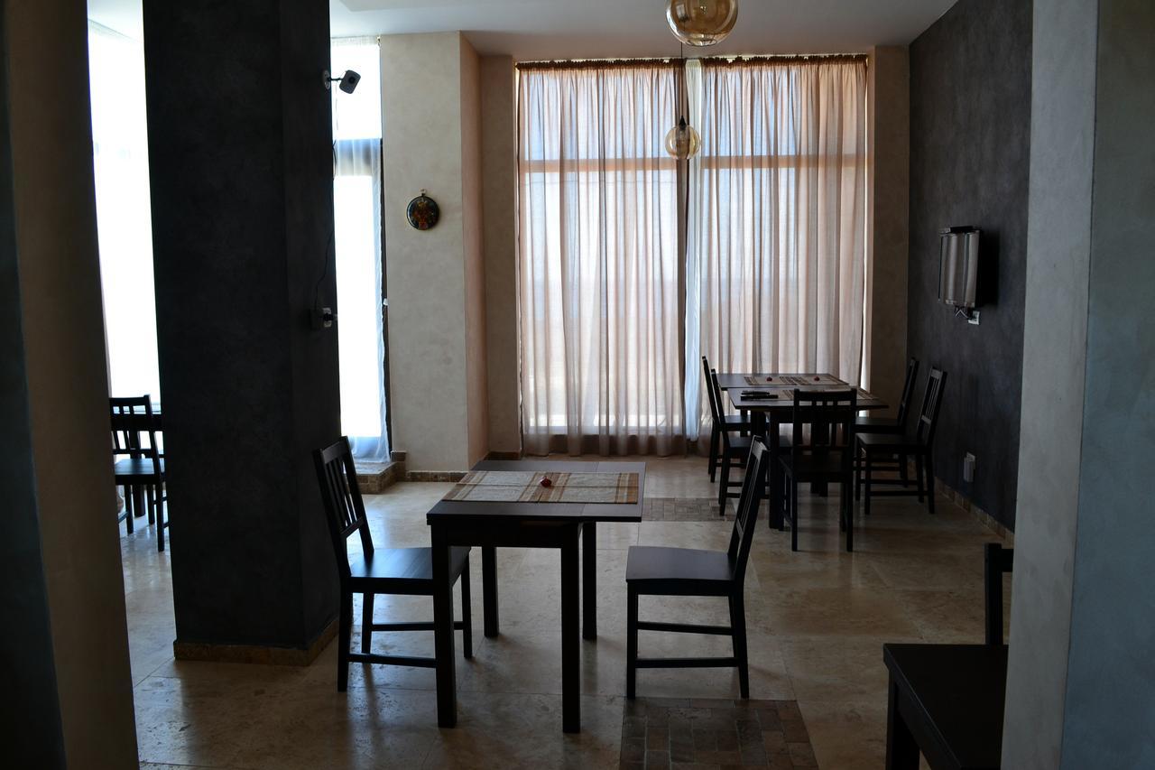 Hotel Sara Vama Veche Exteriér fotografie