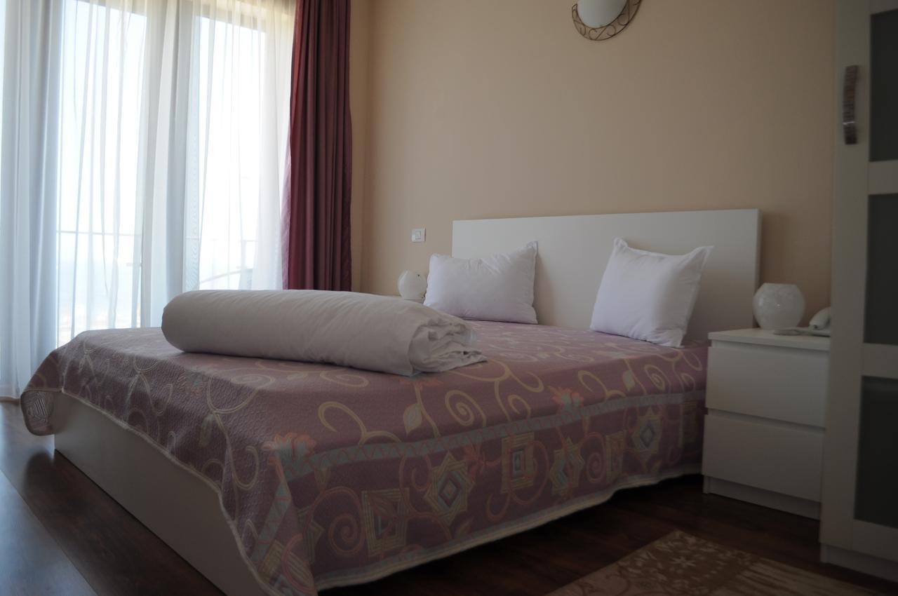 Hotel Sara Vama Veche Exteriér fotografie